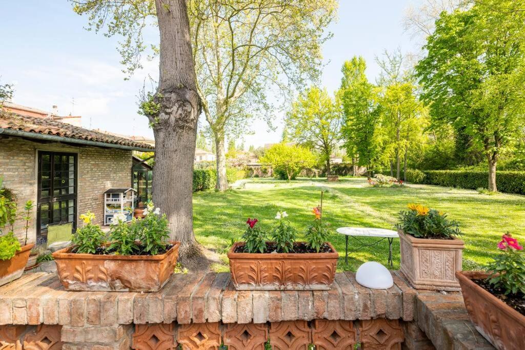 La Casa Di Marina Hotel Ferrara Bagian luar foto